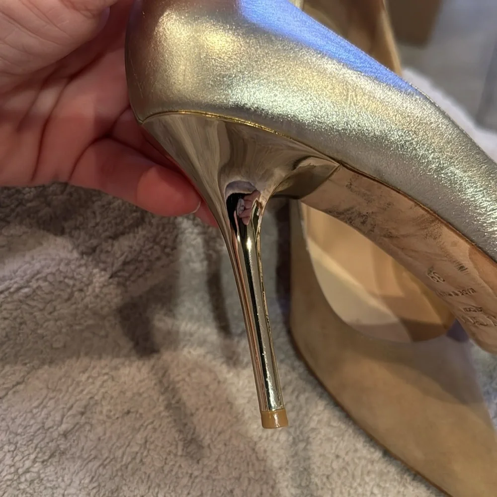 Jimmy Choo Tan and Gold Heels Sleek Pointed Toe - Picture 9 of 10